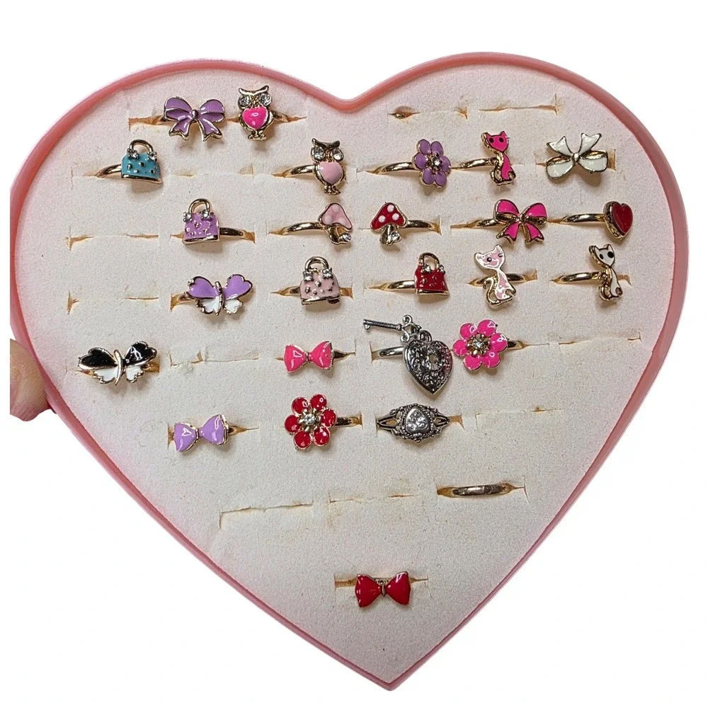 Kids‎ Costume Ring Set 24pc Heart Box Enamel Flowers Butterflies Adjustable H3